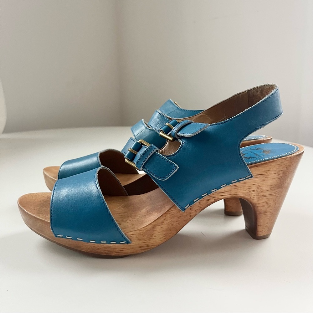 Anthropologie Women's Lucky Penny Leather Wooden Clogs Blue Brown Sz 7 Brazil - Picture 4 of 10